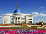 prezidentský palác, Astana (Kazachstán, Dreamstime)